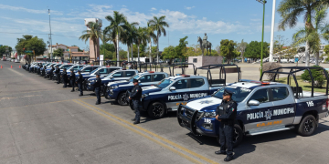 CAJEME FORTALECE LA SEGURIDAD PÚBLICA CON ENTREGA DE NUEVAS PATRULLAS Y CHALECOS BALÍSTICOS